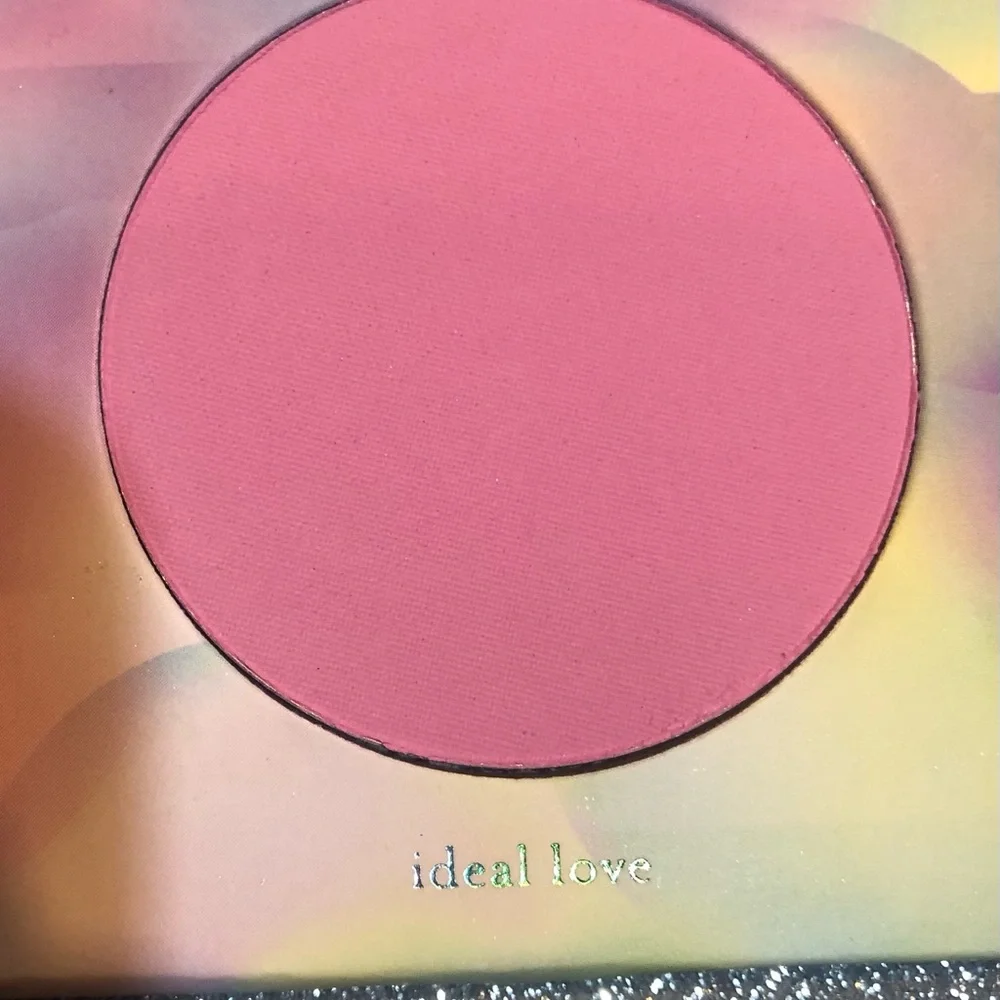 BNIB! ZOEVA Sweet Glamour Blush and Highlighter Palette 🎨